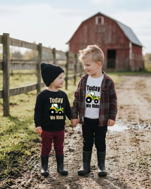 Farm photo with extra space for a 4:5 crop